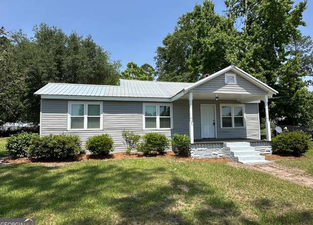 Property at 455 Moreland Ave, Swainsboro, GA 30401, 3 beds, 2 baths