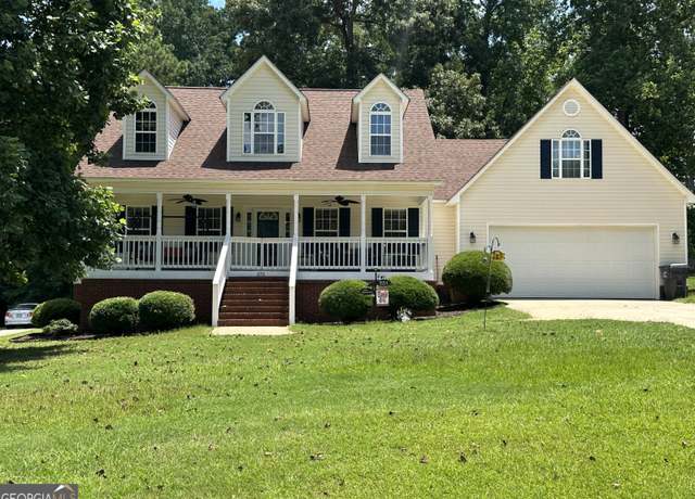 Property at 251 NE Southern Walk Dr, Milledgeville, GA 31061, 4 beds, 3 baths