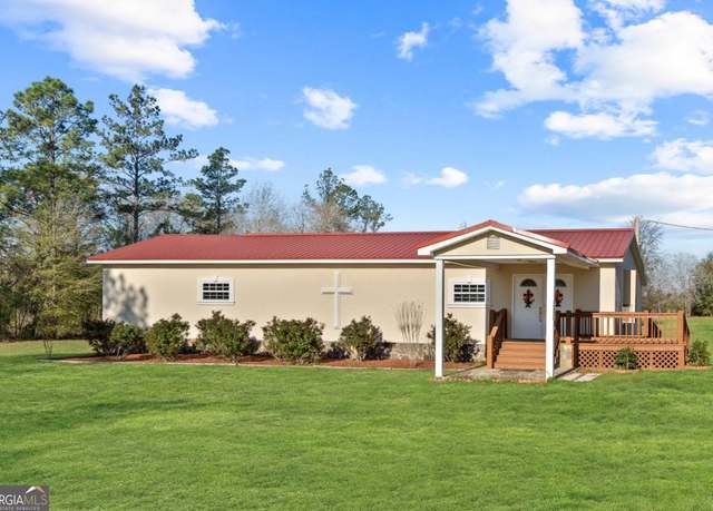 Property at 1328 Buckeye Rd SE, Dublin, GA 31021, 2 beds, 3 baths