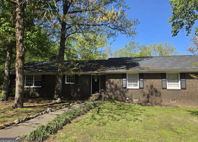 Property at 8 Randoloph Dr NW, Rome, GA 30165, 3 beds, 2 baths