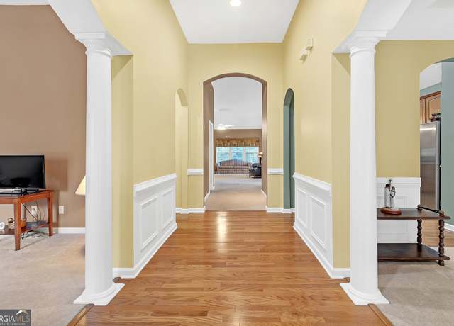 Property at 4424 Bellwood Cir, Atlanta, GA 30349, 3 beds, 2.5 baths