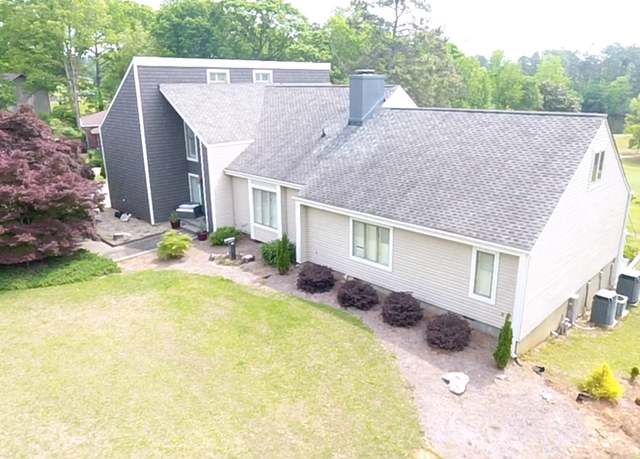 Property at 1323 Fairway Dr, Elberton, GA 30635, 5 beds, 5.5 baths