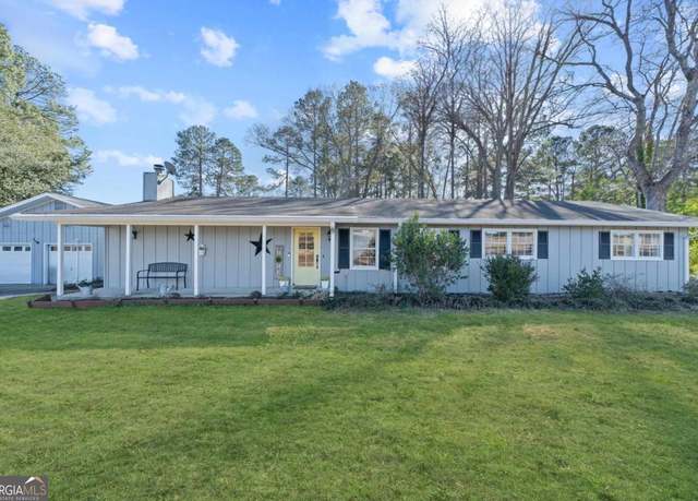 Property at 177 Lakeshore Cir, Milledgeville, GA 31061, 4 beds, 3 baths