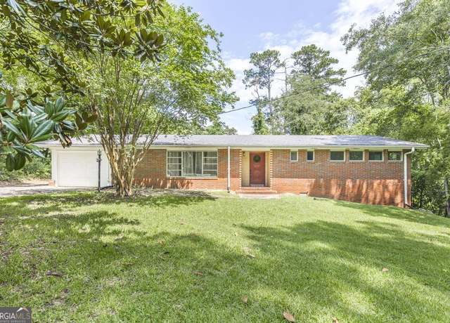 Property at 758 Lee Rd, Macon, GA 31204, 3 beds, 2 baths
