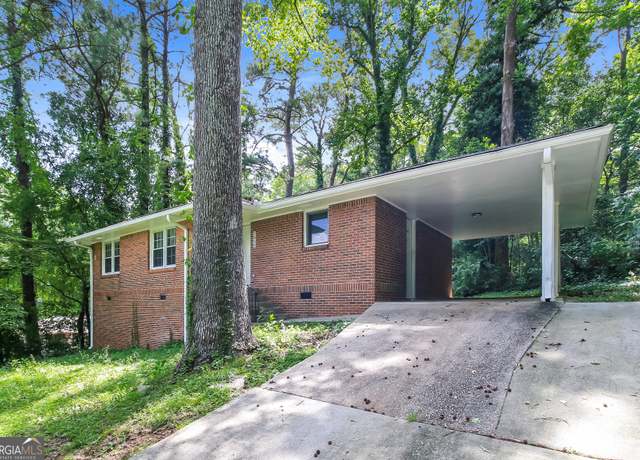 Property at 2850 Dearwood Dr SW, Atlanta, GA 30315, 4 beds, 2 baths