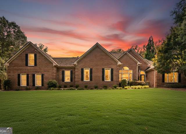 Property at 1020 Waterford Ct, Madison, GA 30650, 5 beds, 3.5 baths