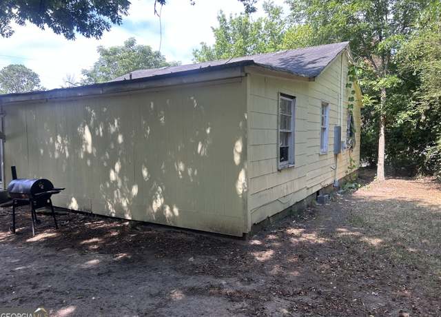 Property at 4356 Marion Ave, Macon, GA 31206, 3 beds, 1 bath