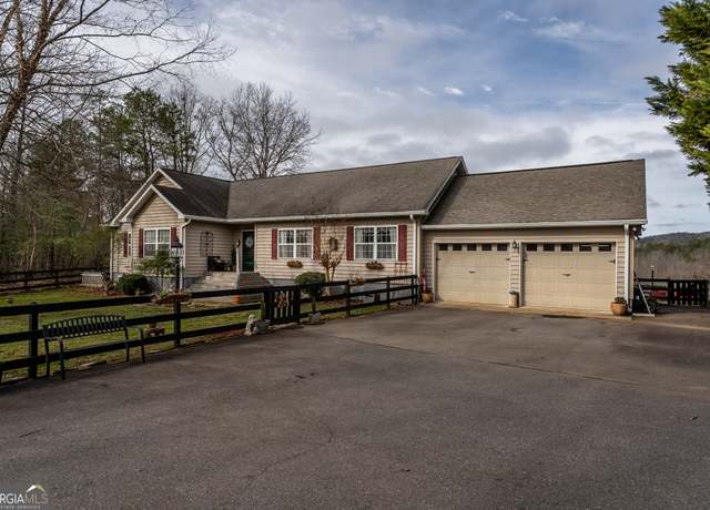 Property at 112 Deer Rdg, Murphy, NC 28906, 4 beds, 2 baths