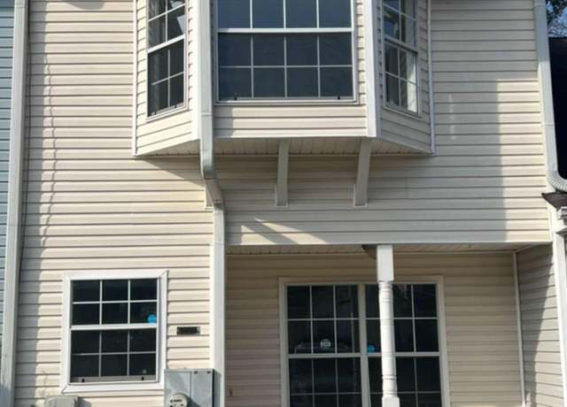 Property at 5880 Trent Walk Dr, Lithonia, GA 30038, 2 beds, 2 baths
