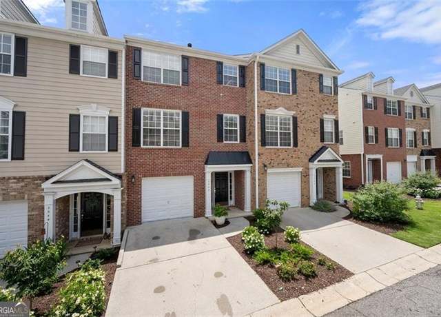 Property at 3542 Chattahoochee Summit Ln SE #28, Atlanta, GA 30339, 3 beds, 3.5 baths