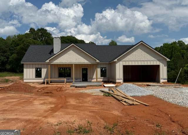 Property at 111 Topher St, Hartwell, GA 30643, 3 beds, 2 baths