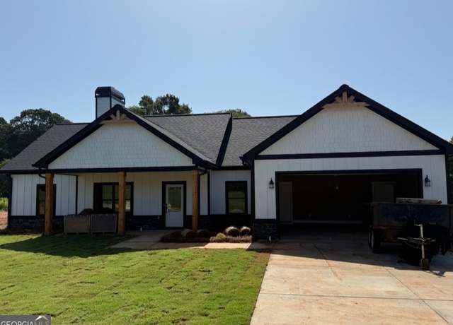 Property at 111 Topher St, Hartwell, GA 30643, 3 beds, 2 baths
