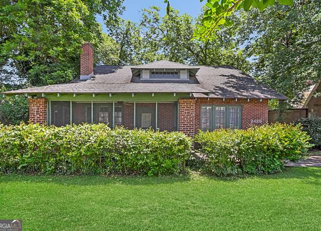 Property at 2426 Clayton St, Macon, GA 31204, 3 beds, 2 baths