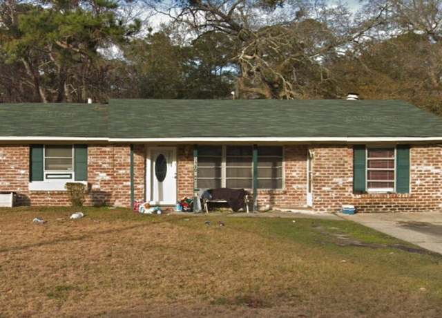 Property at 518 Winwood Pl, Savannah, GA 31419, 3 beds, 2 baths