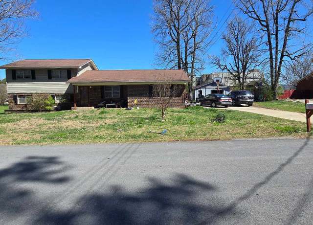 Property at 4 Leisure Dr NW, Rome, GA 30165, 3 beds, 2 baths