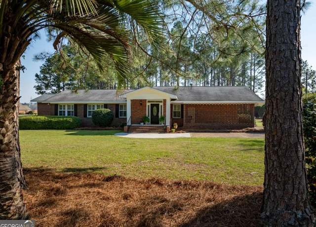 Property at 142 Brighton Rd #0, Tifton, GA 31794, 3 beds, 2 baths