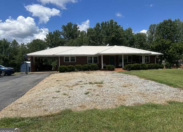 Property at 4039 Highway 19 N, Dahlonega, GA 30533, 5 beds, 3 baths