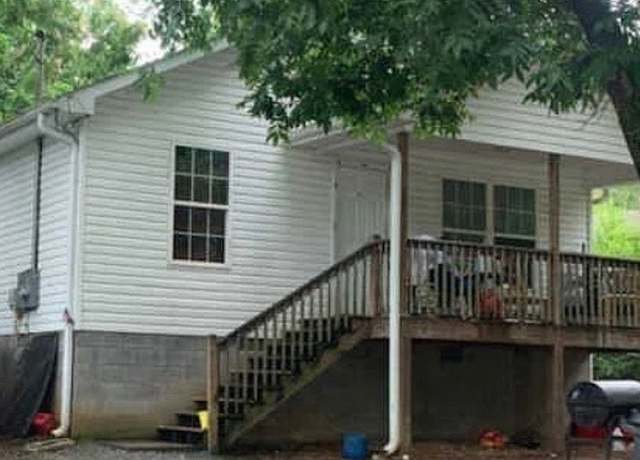 Property at 11 Long St, Newnan, GA 30263, 3 beds, 2 baths
