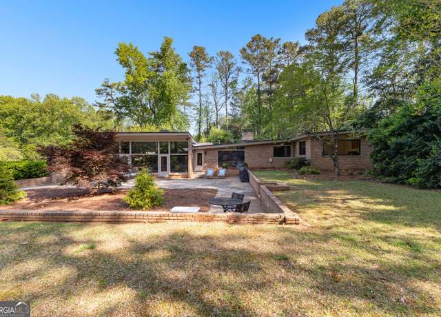 Property at 721 Ridgecrest Rd, Lagrange, GA 30240, 5 beds, 3.5 baths