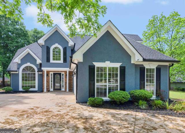Property at 30 Stonewall Dr, Covington, GA 30016, 4 beds, 2.5 baths
