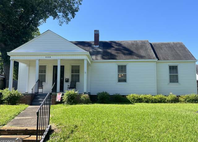 Property at 608 4th Ave SW, Thomaston, GA 30286, 2 beds, 2 baths