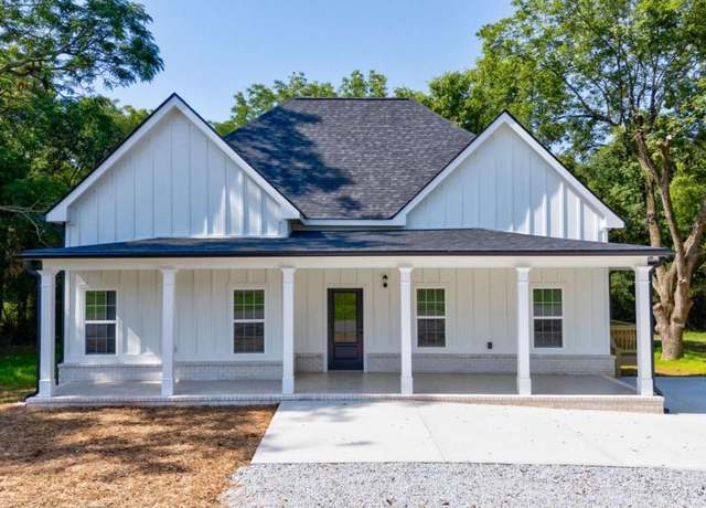 Property at 540 Sunset Ave, Comer, GA 30629, 3 beds, 3 baths