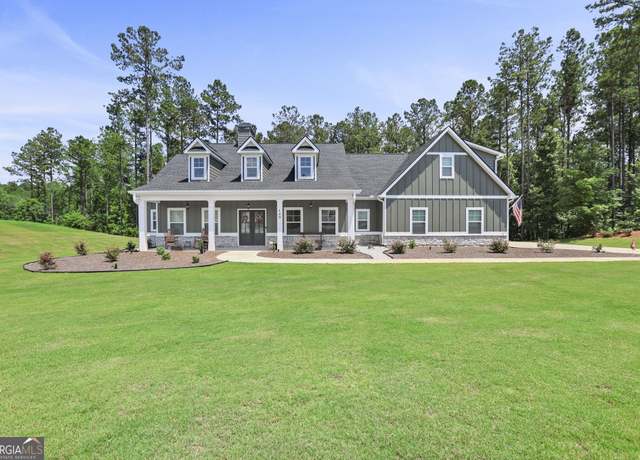 Property at 140 Wellborn Dr, Newnan, GA 30263, 4 beds, 4.5 baths