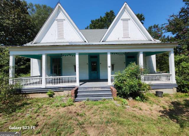 Property at 192 Cloud St, Jonesboro, GA 30236, 4 beds, 4 baths
