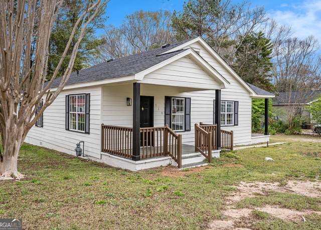 Property at 719 E Tinsley St, Griffin, GA 30223, 4 beds, 2 baths