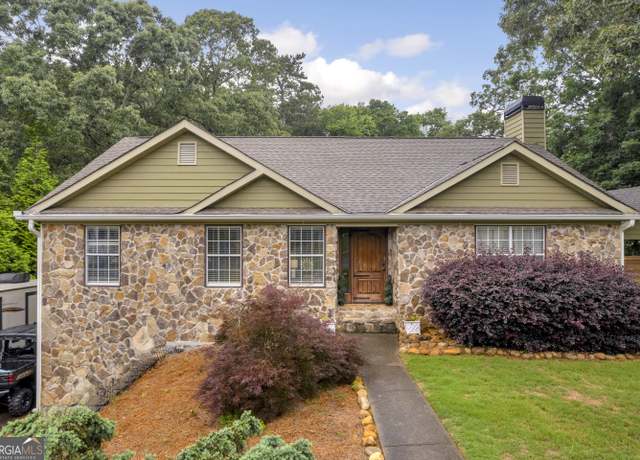 Property at 6610 Jessie Cir, Flowery Branch, GA 30542, 7 beds, 3 baths