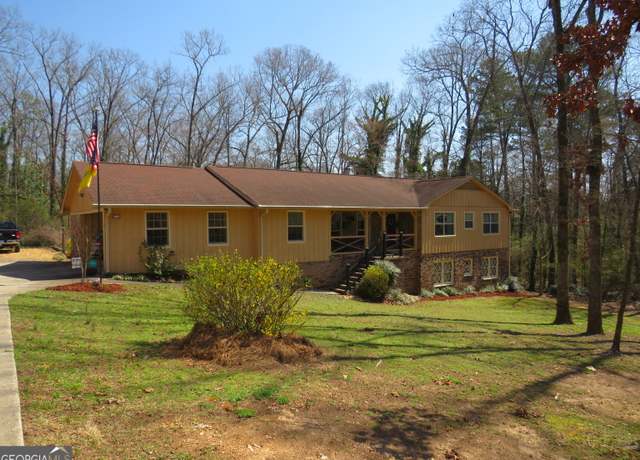 Property at 141 Cherokee Cir, Cedartown, GA 30125, 3 beds, 2 baths