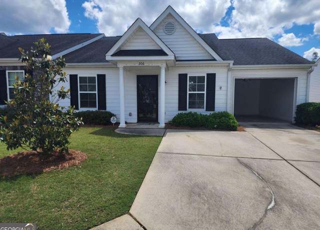 Property at 206 York Way, Augusta, GA 30909, 3 beds, 2 baths