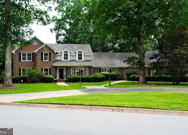 Property at 1101 Forrest Hills Dr, Watkinsville, GA 30677, 4 beds, 5 baths