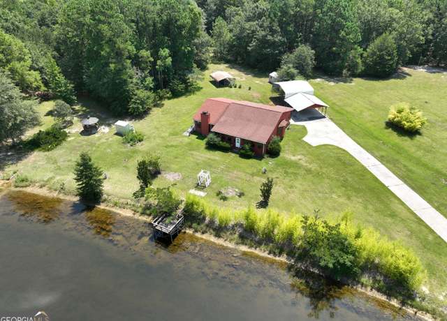 Property at 201 Shillelagh Ln, Dublin, GA 31021, 3 beds, 3 baths