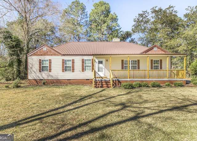 Property at 104 Lancaster St, Dublin, GA 31021, 3 beds, 2 baths