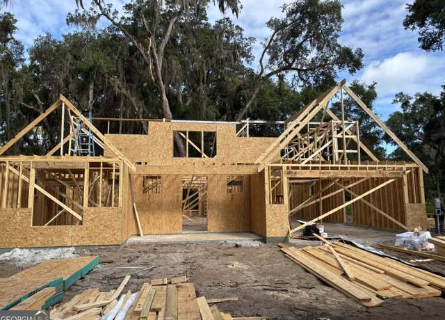 Property at 1 Horton Way, St. Simons, GA 31522, 3 beds, 2 baths