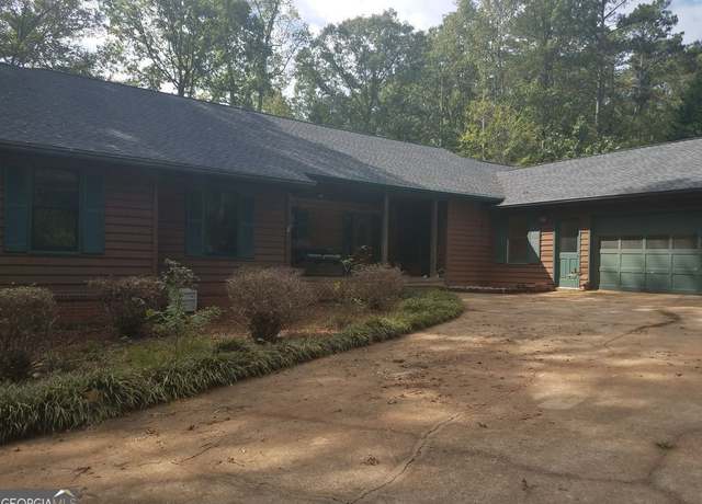 Property at 2467 Highway 138 SW, Conyers, GA 30094, 5 beds, 2.5 baths