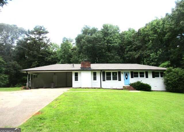 Property at 215 Elliott Rd, Mcdonough, GA 30252, 3 beds, 3 baths
