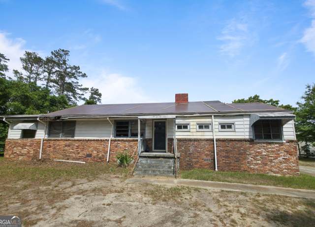 Property at 2974 Shelby Dr, Augusta, GA 30906, 3 beds, 2.5 baths