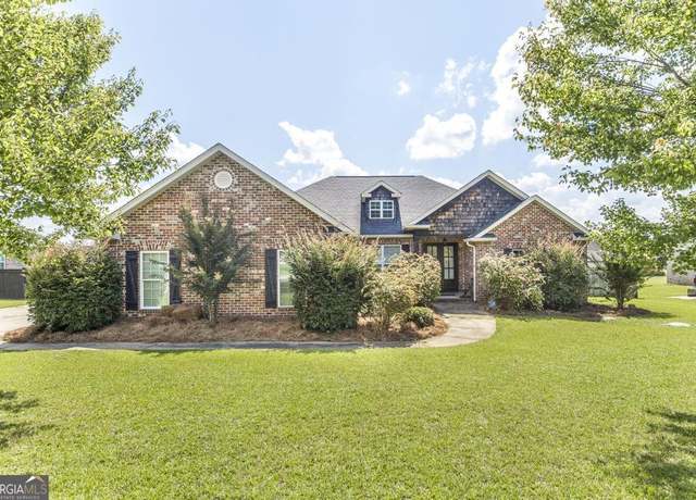 Property at 250 Hathersage Dr, Kathleen, GA 31047, 4 beds, 3 baths