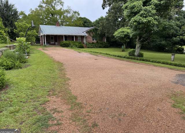 Property at 1002 Sam Paul Rd, Elberton, GA 30635, 2 beds, 1.5 baths