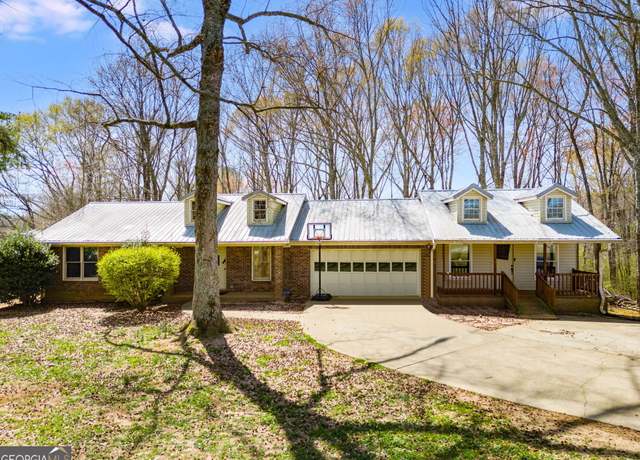 Property at 327 Old Muse Rd, Carrollton, GA 30116, 4 beds, 3 baths