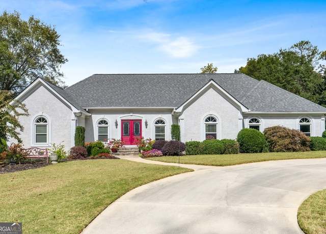 Property at 1453 Reagan Cir NW, Conyers, GA 30012, 4 beds, 3 baths