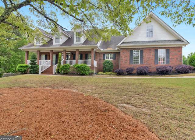 Property at 142 Gillson Dr, Mcdonough, GA 30253, 4 beds, 3 baths
