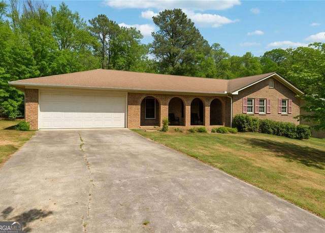 Property at 2944 Williams Pl, Snellville, GA 30078, 3 beds, 2 baths