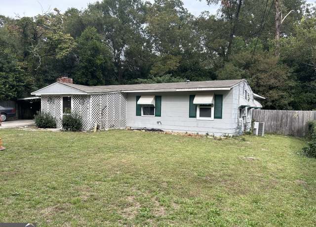Property at 3420 Travis Blvd, Macon, GA 31206, 3 beds, 2 baths