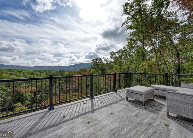 Property at 252 Crabapple Ln, Mineral Bluff, GA 30559, 3 beds, 3.5 baths