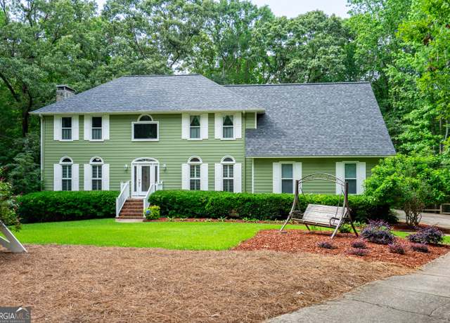 Property at 3010 White Oak Ct, Lagrange, GA 30240, 3 beds, 3.5 baths