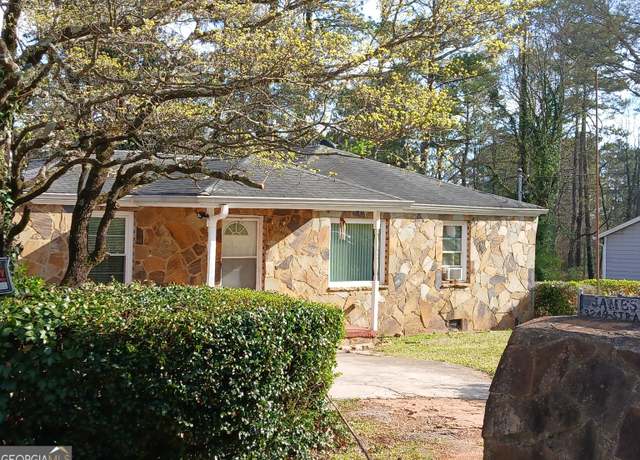 Property at 3249 E Stratton Ln, Scottdale, GA 30079, 3 beds, 2 baths