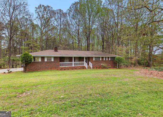 Property at 1407 Highway 92 N, Fayetteville, GA 30214, 3 beds, 2 baths